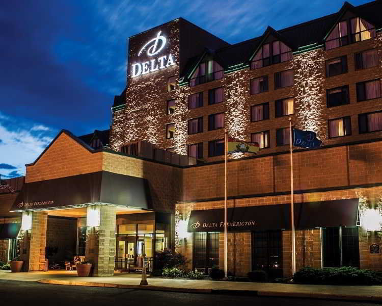 Delta Hotels By Marriott Фредериктон Экстерьер фото